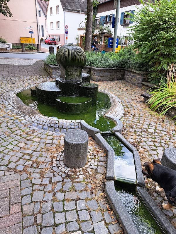 Brunnen zur Gründung der Stadt - Image 1
