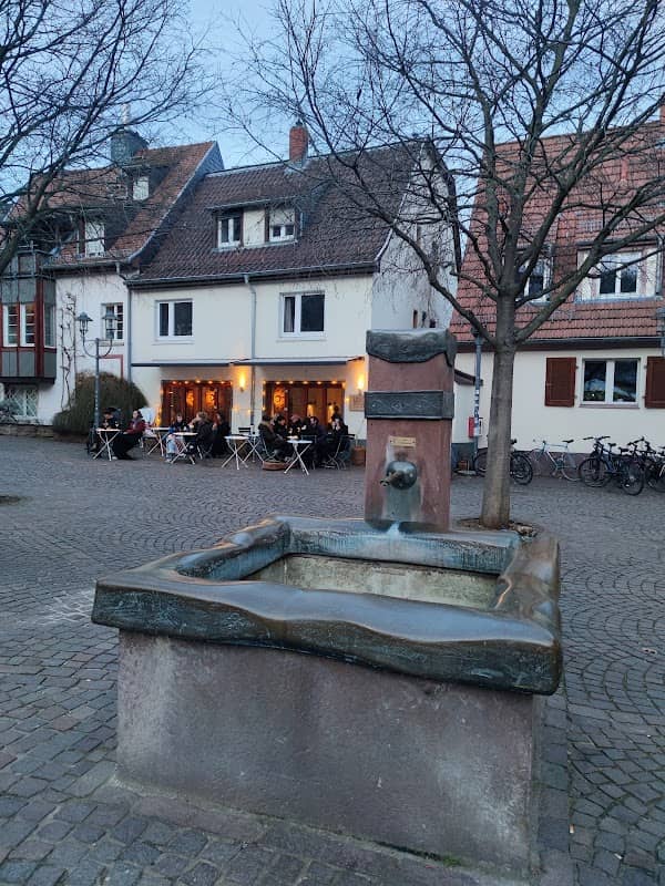 Fountain with frog - Image 2