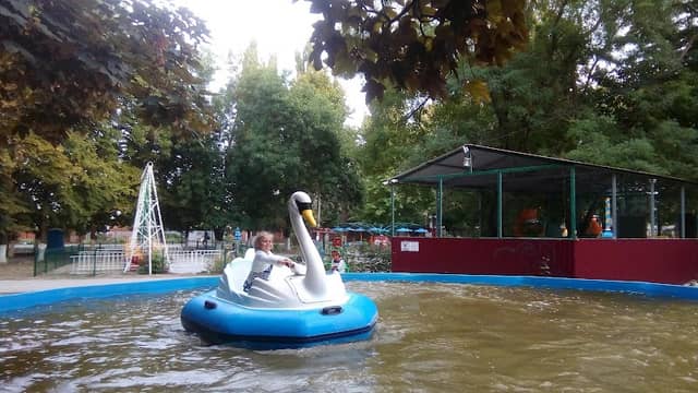 Park Attraktsionov - Image 1