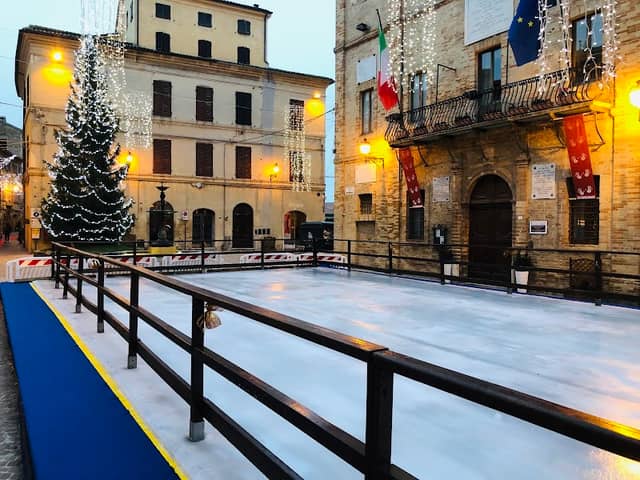 Pista di pattinaggio - Image 1