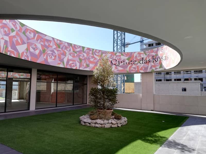 Street Art by A CASA AO LADO - Quinta das Rosas - Image 1