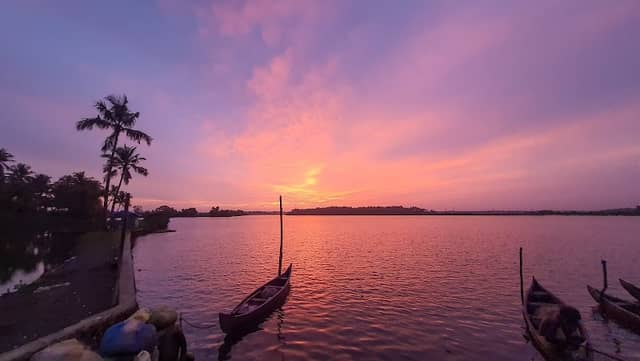 Athikadavu Sunset View Point - Image 1