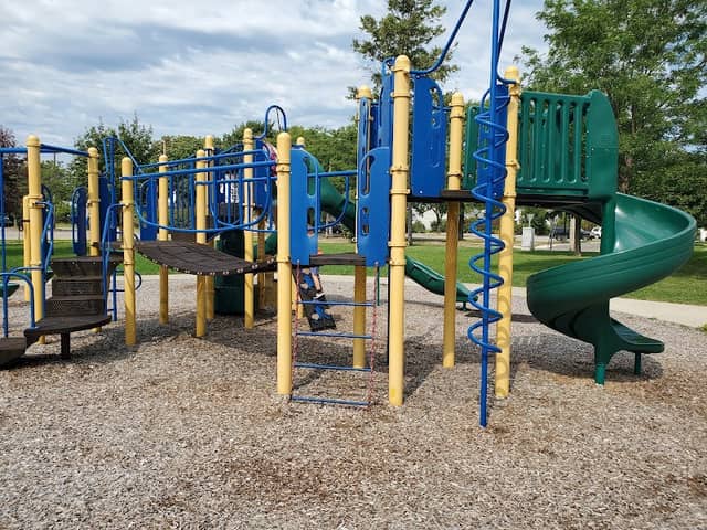 Roe Park - Image 1