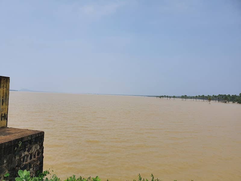 Yerra kaaluva Barrage Gates - Image 1