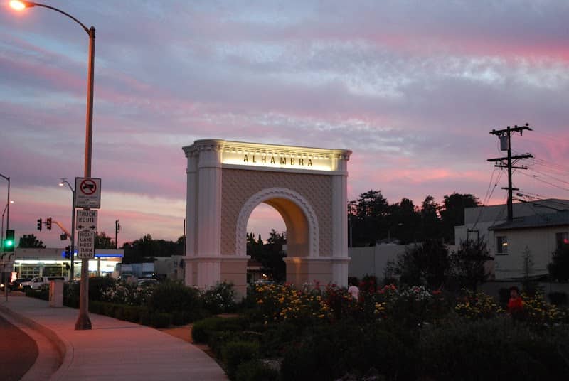 Gateway Plaza Park - Image 1