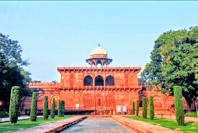 Taj Museum - Image 1