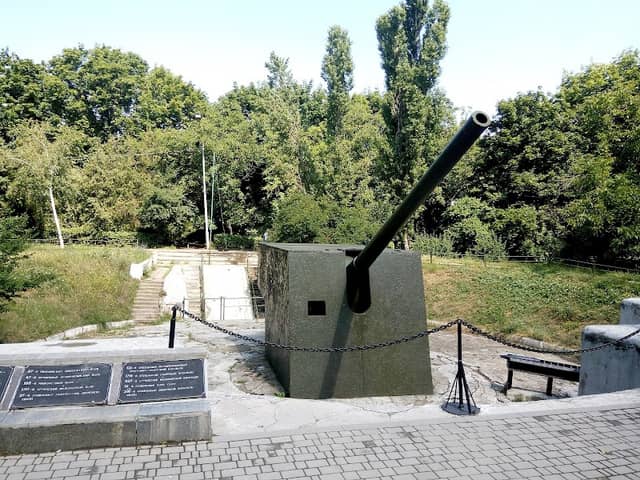 Memorial to heroic defence of Odessa - 411th Battery - Image 1