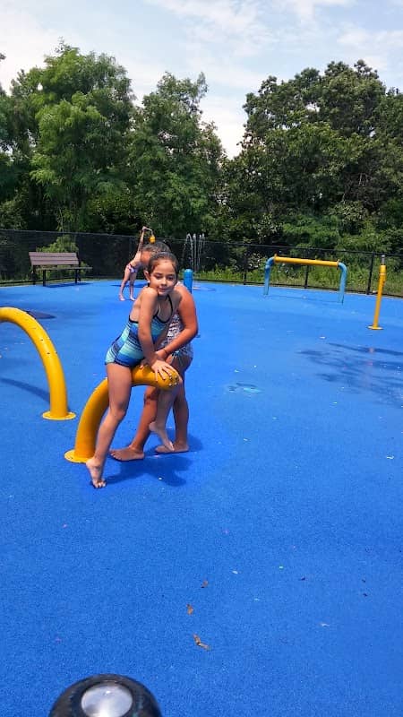 Columbus Park - Image 2