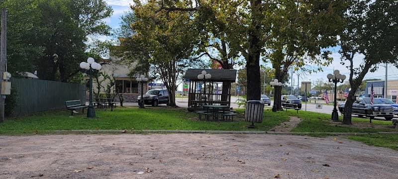 Crawford's Corner Park - Image 1