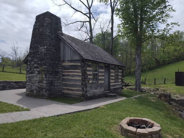 Daniel Boone Cabin - Image 1
