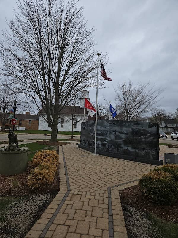 HUNTLEY VETERANS MEMORIAL - Image 2