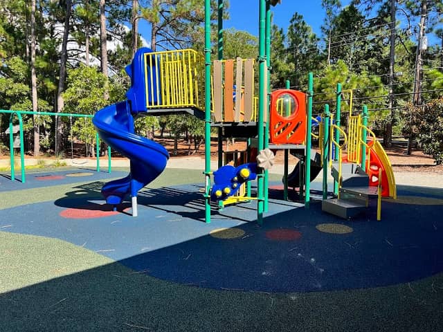 Elizabeth Rounds Park - Image 1