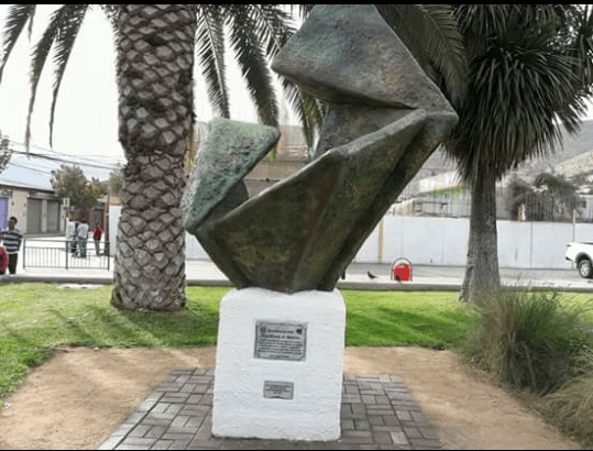 Monumento A La Mineria De Cabildo - Image 1