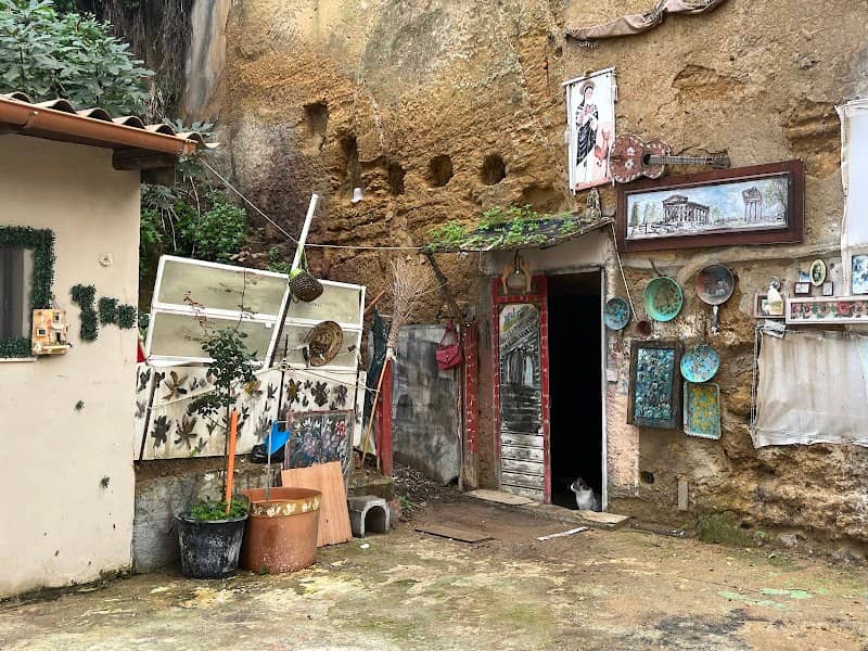 The artist of Agrigento - Image 1