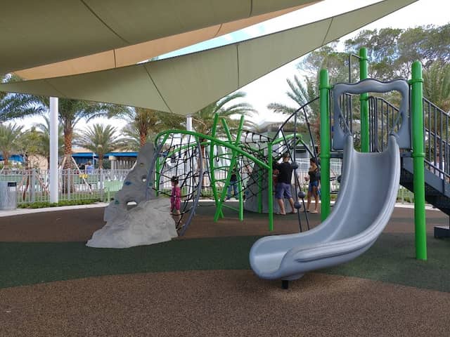Sullivan Park - Image 2