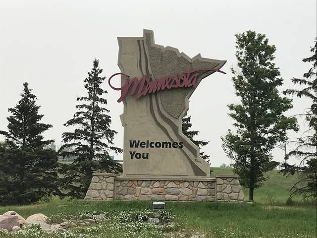 Welcome to Minnesota Sign - Image 1