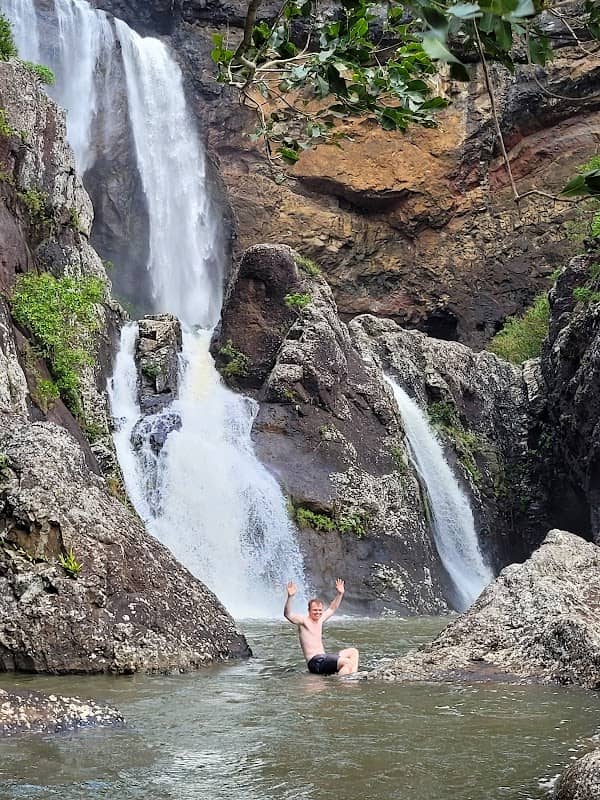 7 waterfall adventure guide. Including transfer and lunch - Image 3