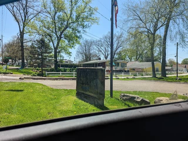 Lakeside Park - Image 2