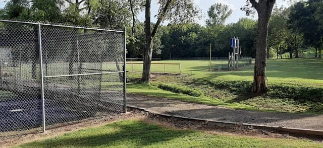 Hartman city park - Image 1
