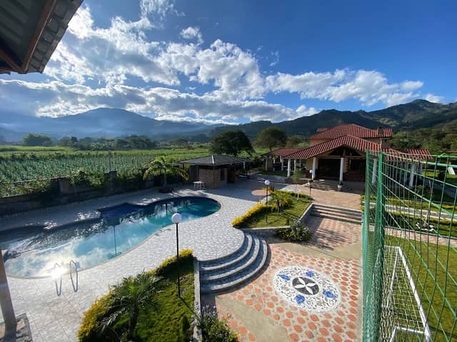 Montes Del Valle - Image 1