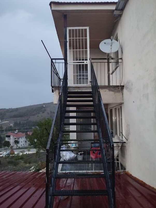 Salda Gölü Konaklama Atlıhan Apart / Beyaz Adalar Pansiyon - Image 1