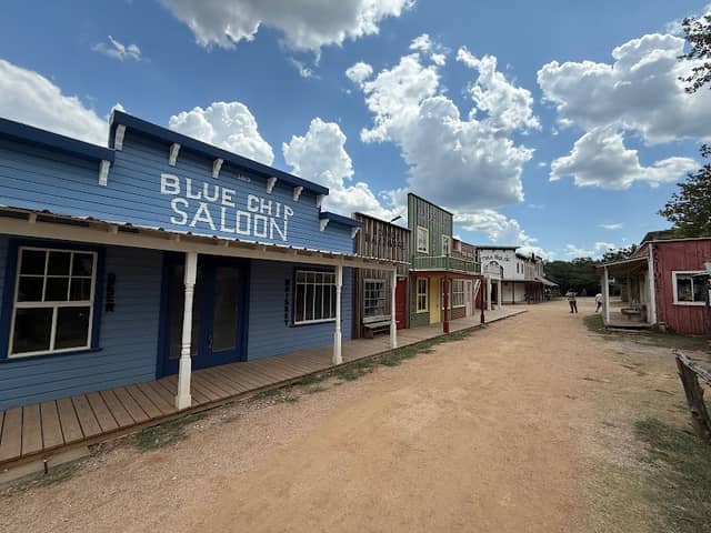The Bottle House - Image 1