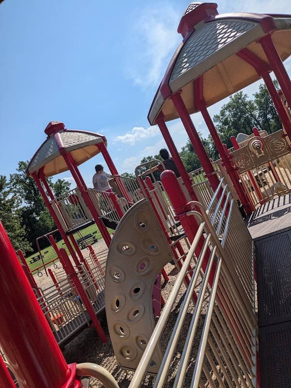 Spencer Park - Image 1