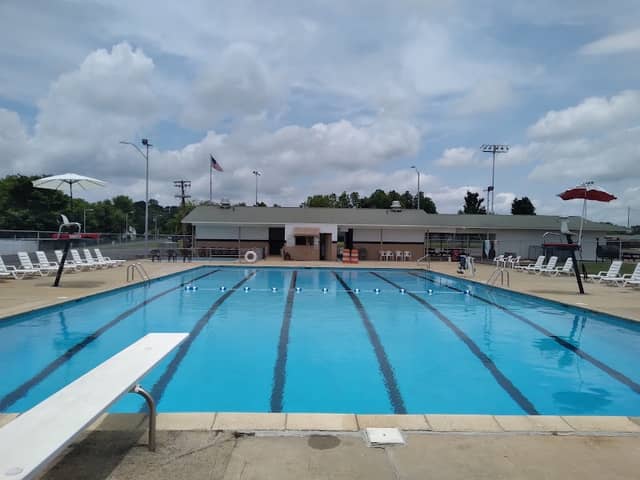 Crossville City Pool - Image 1