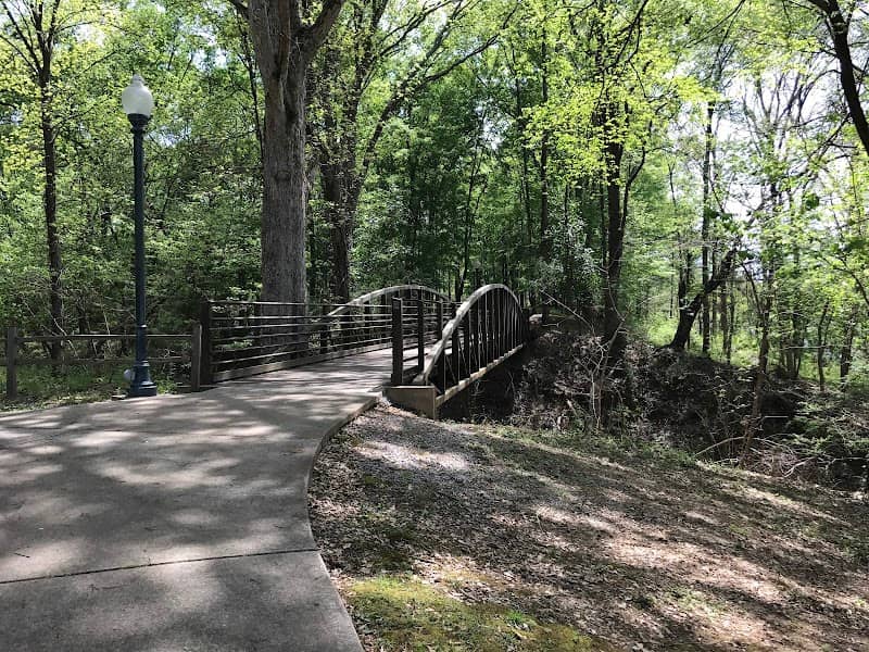 Gold Star Park - Image 2