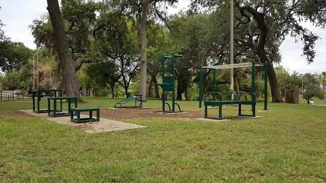 Uvalde Memorial Park - Image 1
