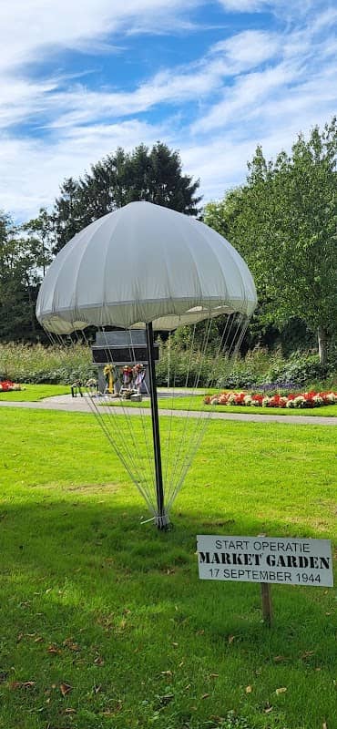 Monument to the Dutch - Image 1