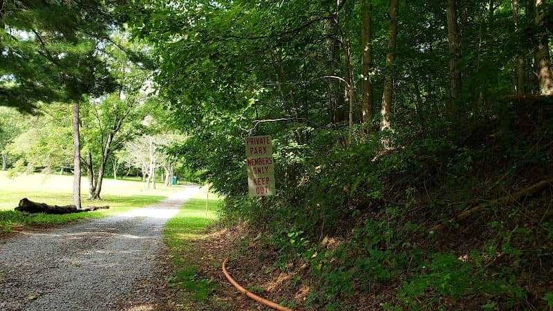 Falcon Park - Image 1
