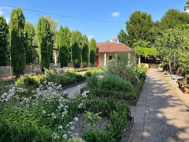 Roman Garden - Image 1