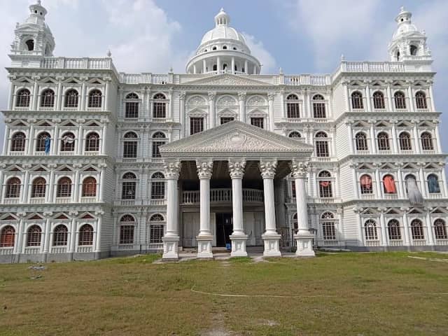 A.K. Palace - Image 2