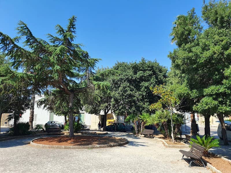Park - Image 1