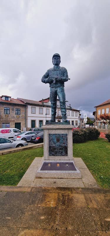 Monumento aos combatentes do Ultramar - Image 1