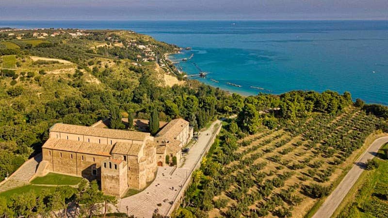 Abbey of San Giovanni in Venere - Image 2