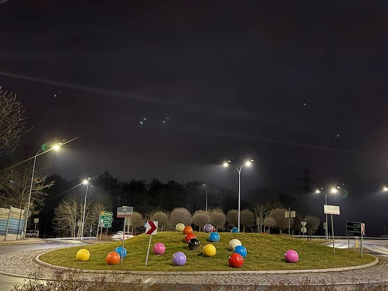 Rondo im. Powstańców Śląskich (z kulami) - Image 2