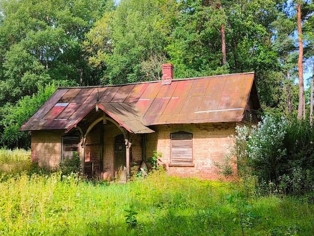 Užutrakio dvaro keltininko namelis - Image 1