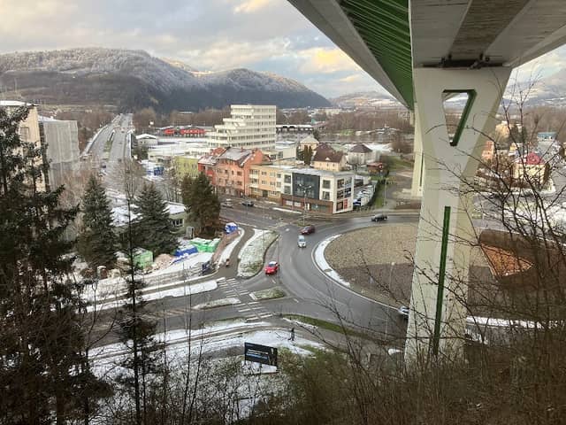 Vyhliadka na Považskú Bystricu pod diaľnicou - Image 1