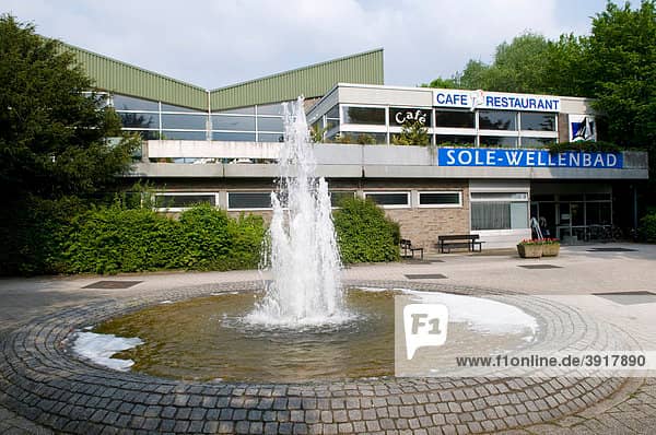 Wellenbadbrunnen, Bad Rothenfelde (1974) - Image 1