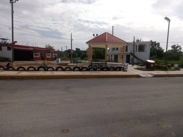 Los Corales Park - Image 1