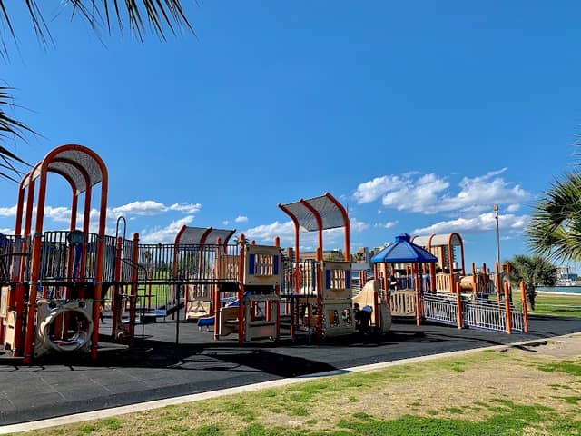 Cole Park - Image 2