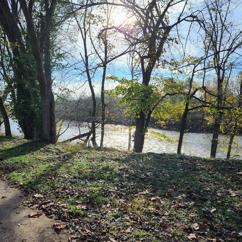 Shepherdsville Park - Image 1