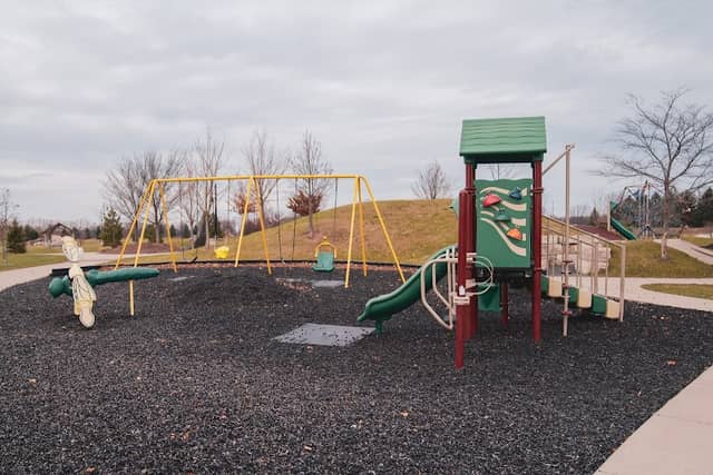 Wanick Choute Park - Image 1