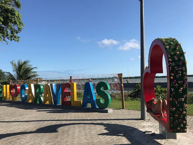Letreiro Eu Amo Caravelas - Image 1