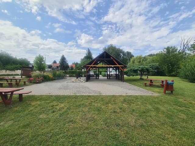 Park - Image 2