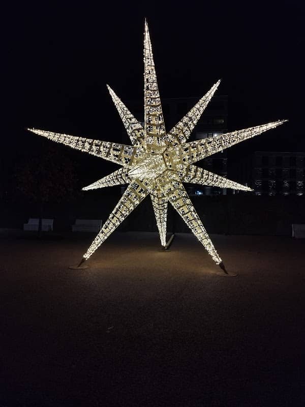 Schmidheiny Park - Image 1
