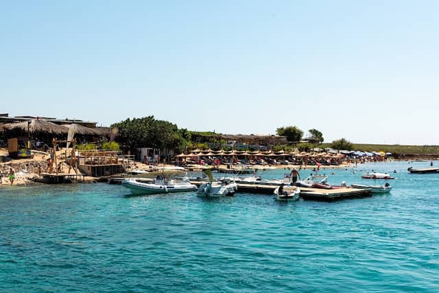 Otok Levan - Image 1