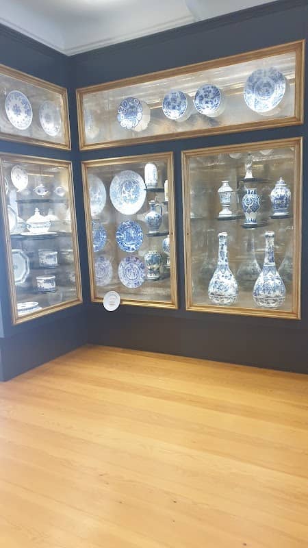 Museum Deutscher Fayencen - Image 2